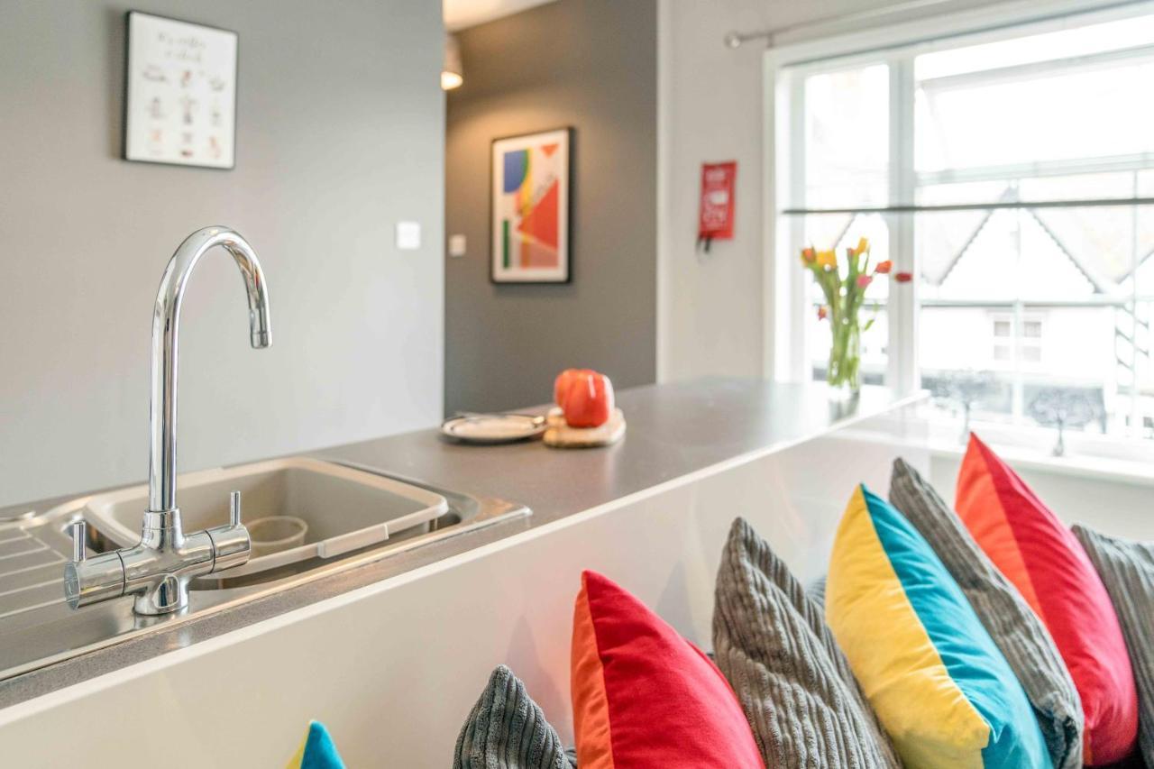 טוקסברי The Exchange Apartments With Permit Parking מראה חיצוני תמונה