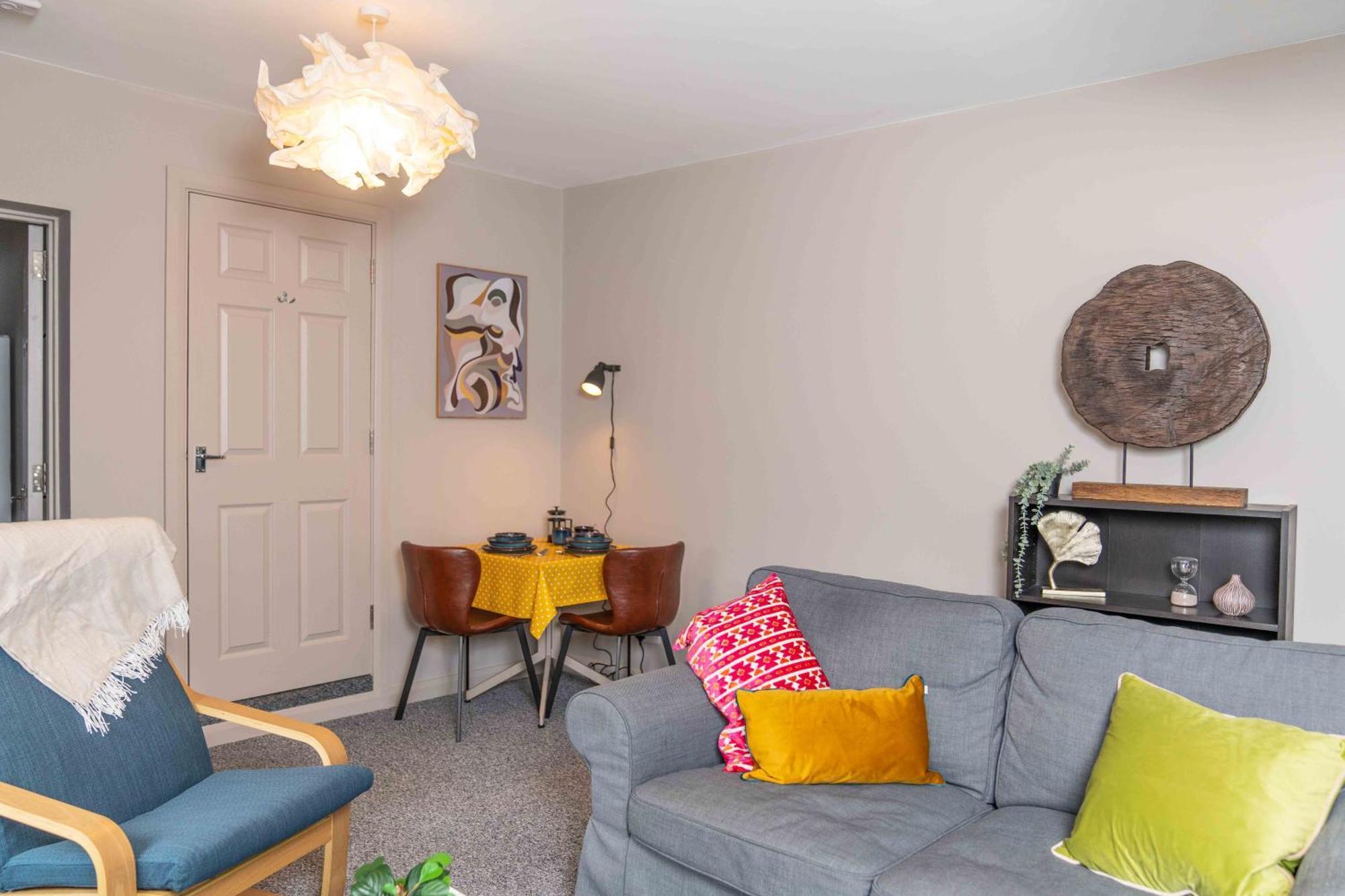 טוקסברי The Exchange Apartments With Permit Parking מראה חיצוני תמונה